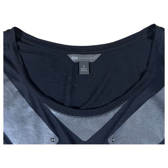 Rock Republic Star Wars Black Darth Vader Beaded Sleeveless Top Size Large - Picture 3 of 9